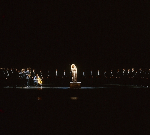 Didone, immagine di Jannis Kounellis, regia di Carlo Quartucci, con Carla Tatò, Documenta7, Kassel, Staatsoper theater, 1982.